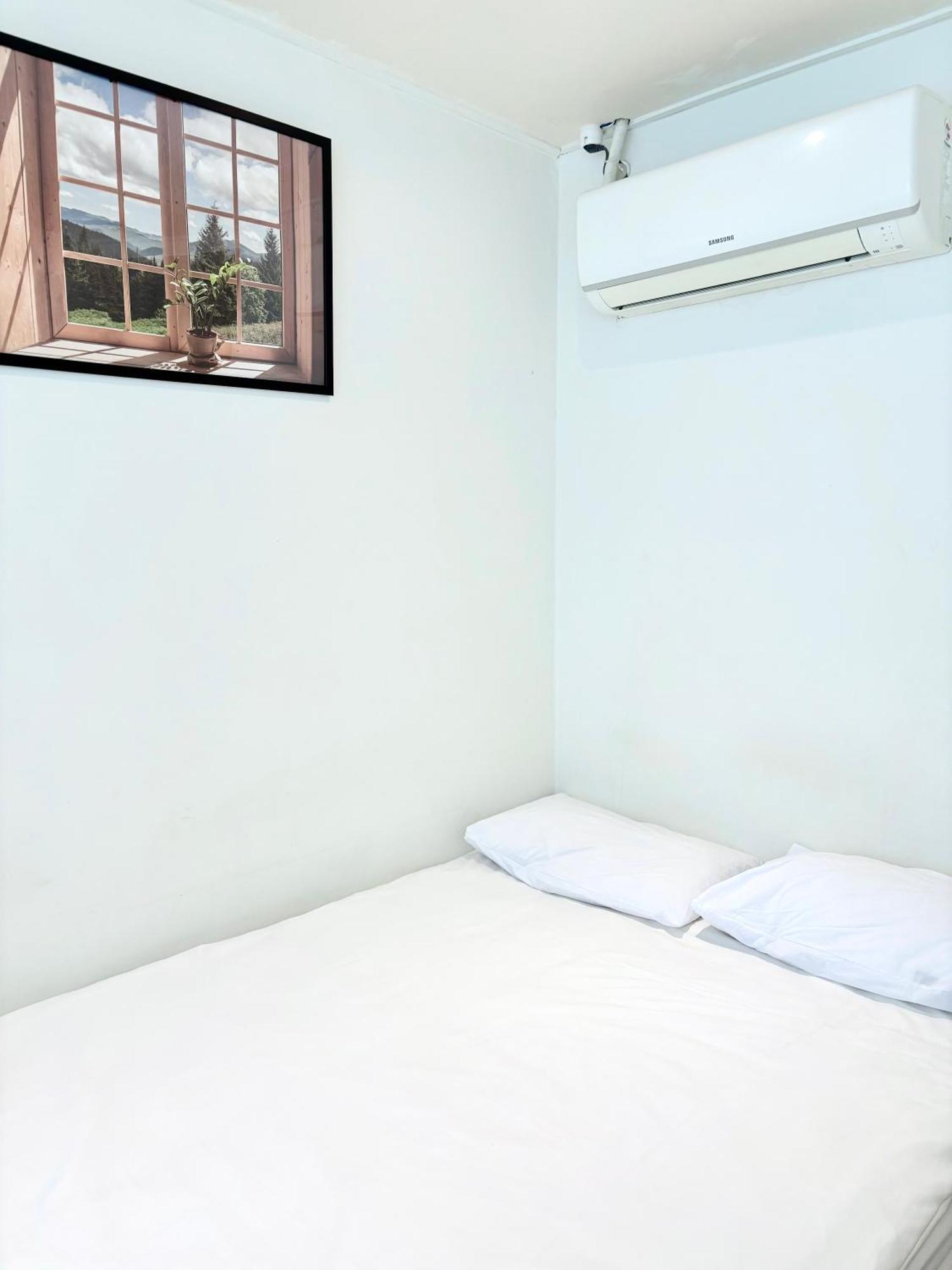 Ssh Ikseon Peter Cat Hostel Сеул Екстер'єр фото
